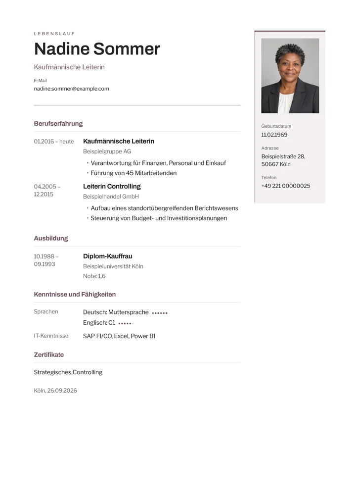 Lebenslauf-Vorlage Perspektive, Werdegang links, helle Seitenleiste rechts